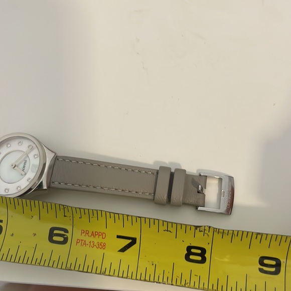 Ladies' Swarovski Crystal Mother-of-Pearl Dreamy Watch 5219457 - Picture 9 of 10